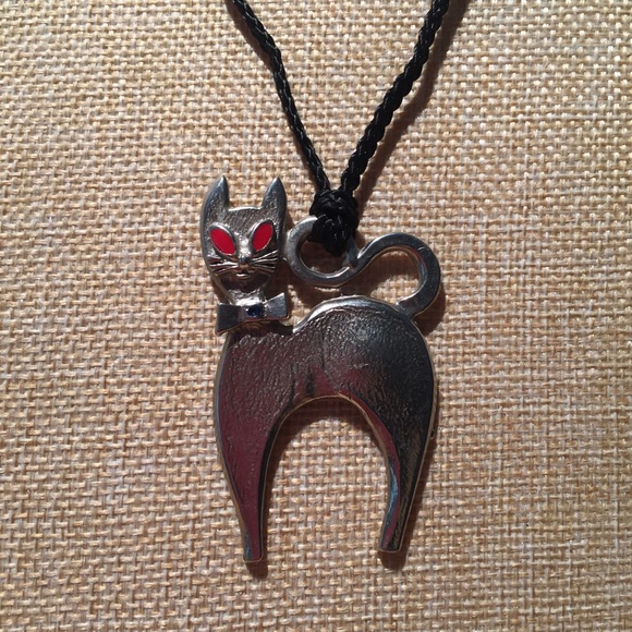 Silver Cat & Rope Necklace - Picture 2 of 8